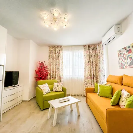 2 Bedroom 928 *